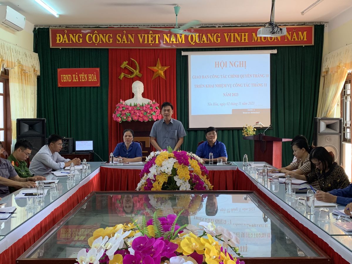 Yên Hòa tổ chức hội nghị giao ban công tác chính quyền tháng 10 và triển khai nhiệm vụ công tác tháng 11 năm 2023.